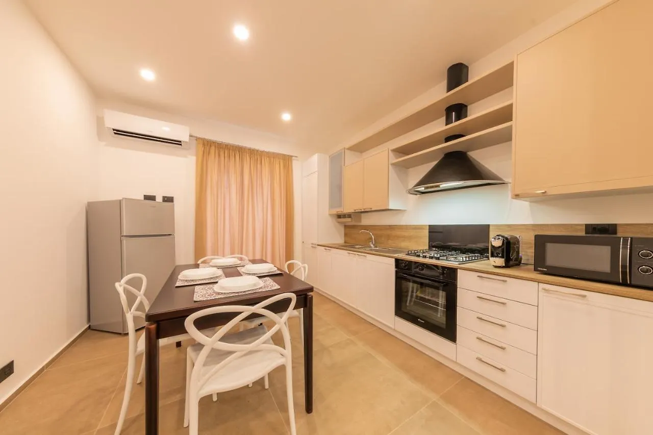 I Mori Apartments Cefalu